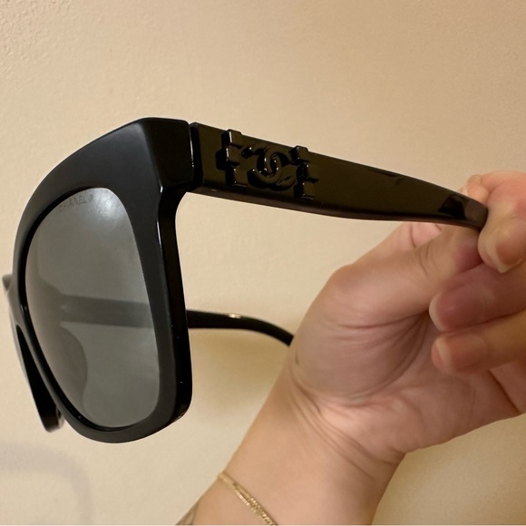 CHANEL Sunglasses WITH OG CASE - Picture 13 of 15